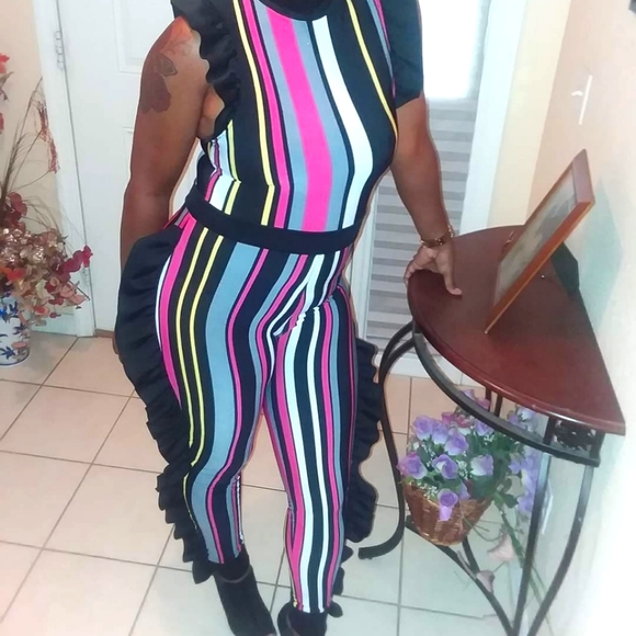 Multi-colored Ruffled Jumper. - Picture 2 of 3